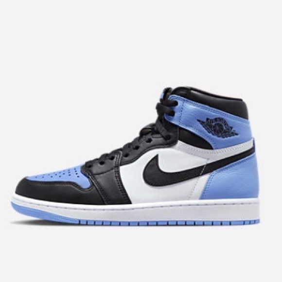 Air Jordan 1 High OG in University Blue 🆕
